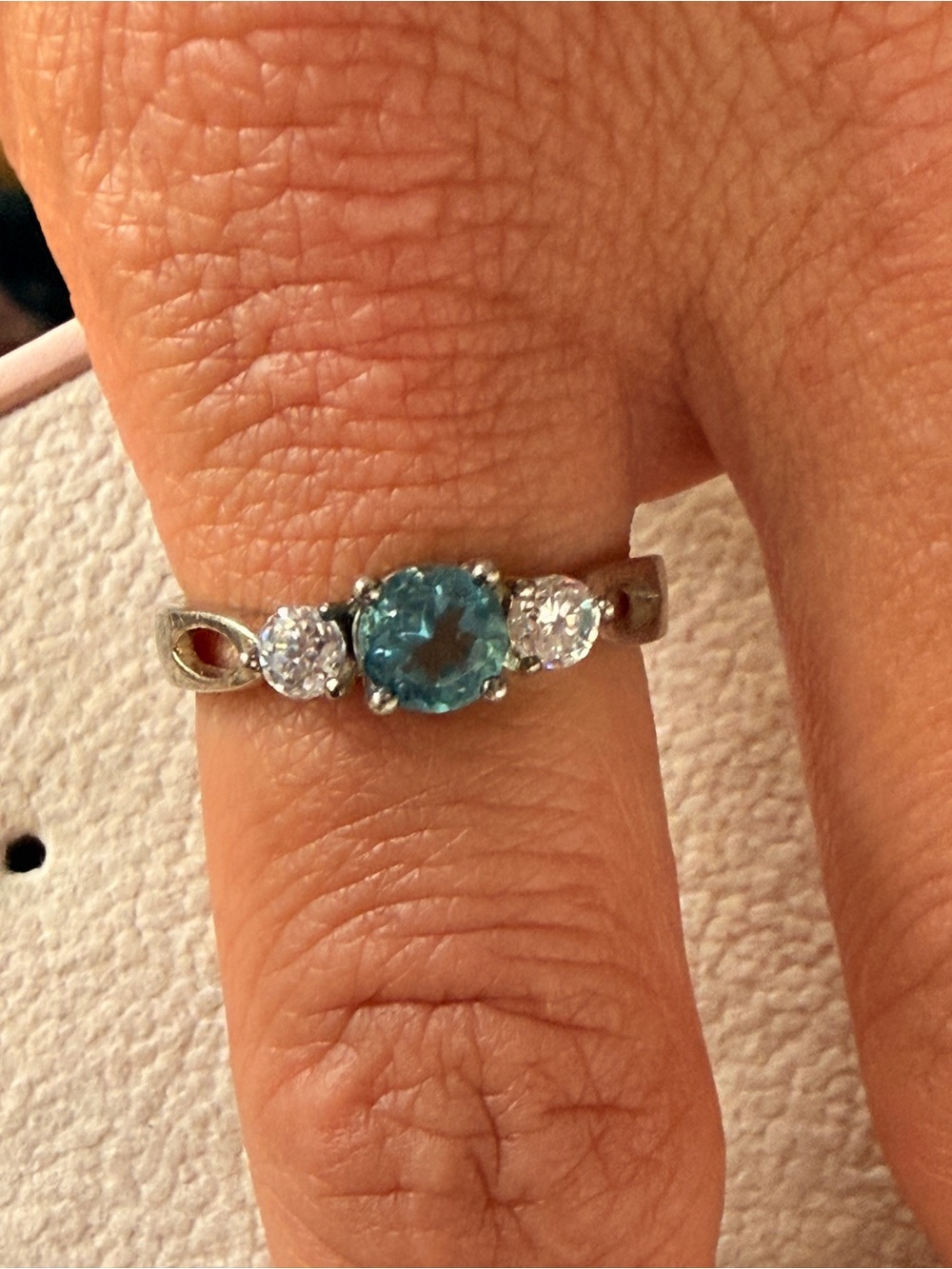 Vintage 925 Sterling silver blue topaz Sz 7 adjustable ring